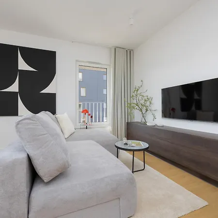 Appartamento Elegant With Parking & Balcony In The Centre By Renters Prestige Varsavia