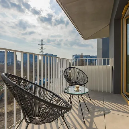Apartmán Elegant With Parking & Balcony In The Centre By Renters Prestige *